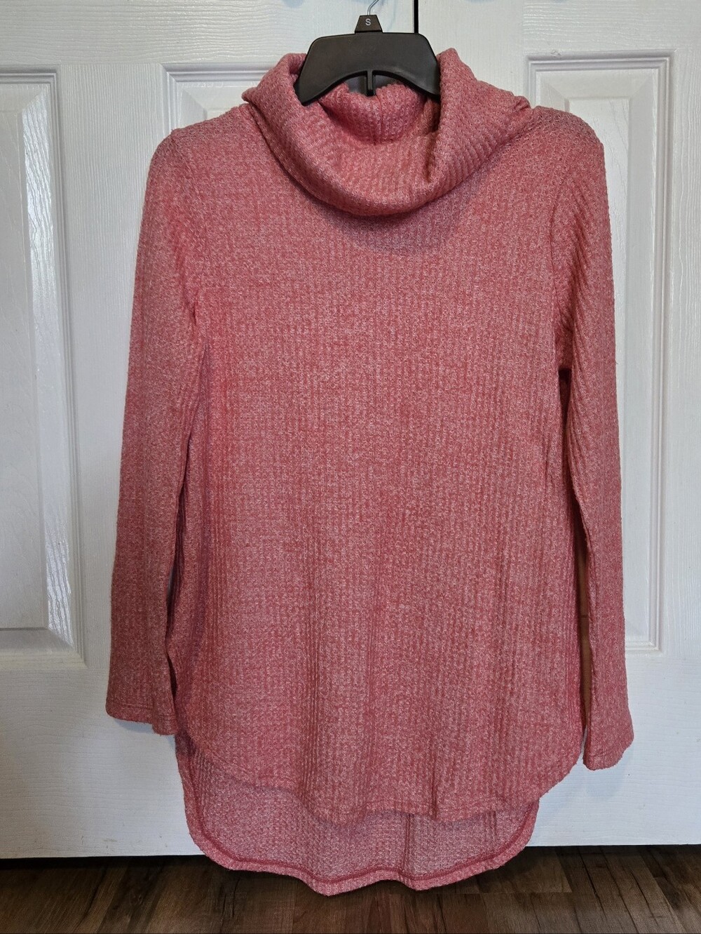 Women's St. John's Bay Ribbed Cowl Neck Shirt Size Small